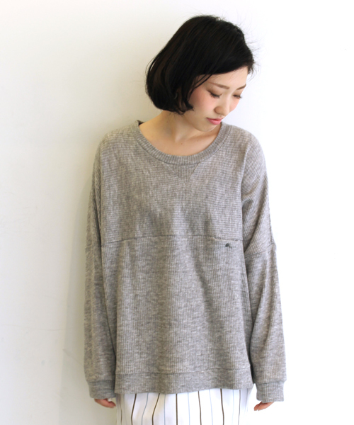 WHO'S WHO gallery（フーズフーギャラリー）の「【GIGGER】リブ編みプルオーバースウェット（スウェット・レディース・ホワイト/グレー/ブラック・MEDIUM/LARGE）」の3枚目の写真
