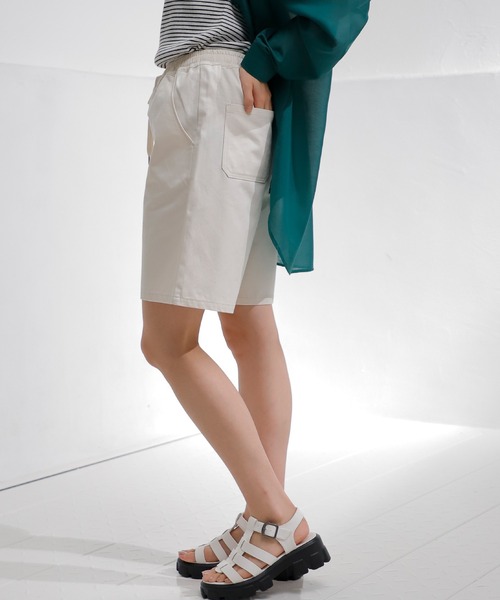 Honeys(ハニーズ)の「イージーハーフパンツ(スウェットパンツ・レディース・アイボリー/ブラック/カーキ/ネイビー/ベージュ・S/M/L)」の9枚目の写真