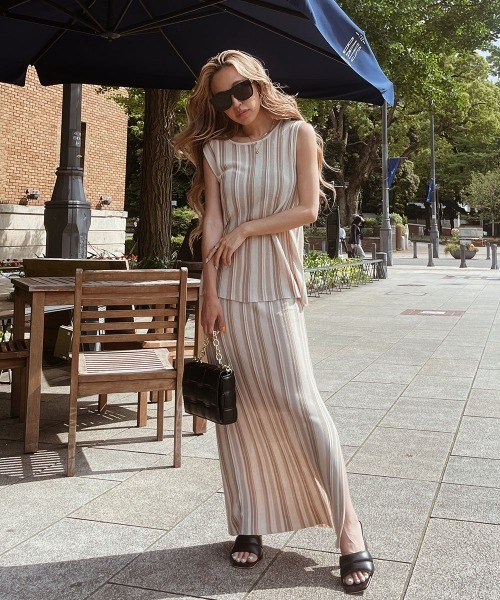 esutoreja（エストレジャ）の「2カラーストライプタンクトップ（タンクトップ・レディース・ブラック/グリーン/アイボリー・FREE）」の18枚目の写真