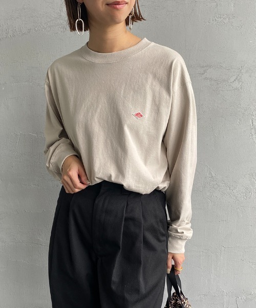 DANTON（ダントン）の「[DANTON/ダントン] ワンポイントロゴ クルーネックロンT（Tシャツ/カットソー・レディース・ホワイト/チャコールグレー/ブラック/グリーン/グレイッシュベージュ・40/38/42）」の4枚目の写真