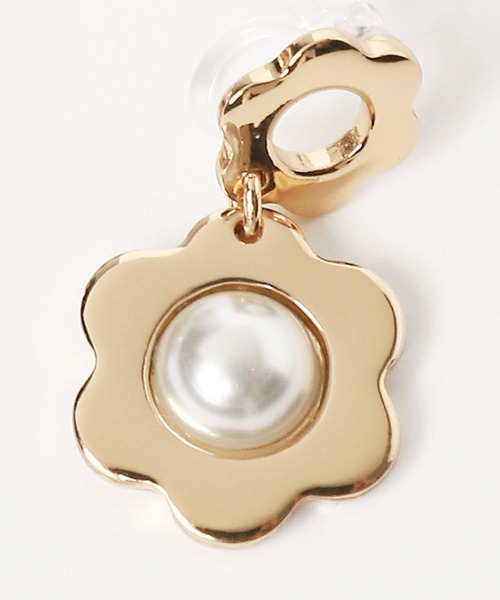 Me%（ミィパーセント）の「スカラップフラワーイヤリング（イヤリング・レディース・グレー/イエロー・FREE）」の5枚目の写真