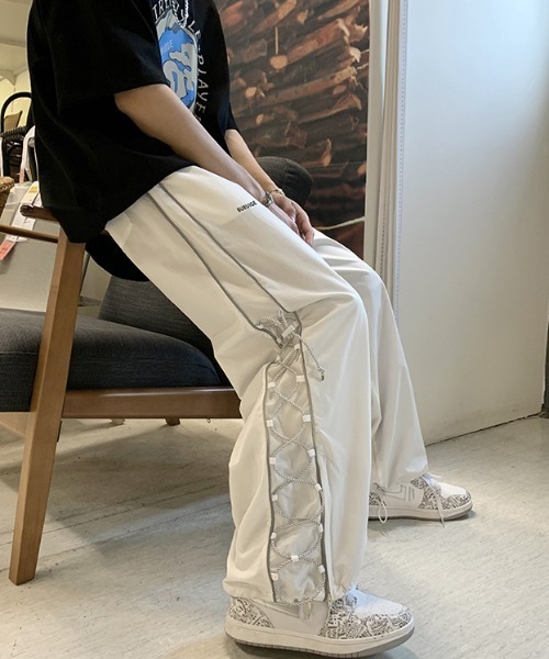 Mimma/Mimaa(ミマ)の「【Mimma/Mimaa】サイドラインループイージーパンツ(スラックス・メンズ・ホワイト/ブラック・FREE)」の3枚目の写真