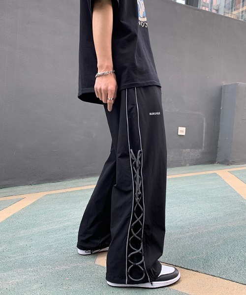 Mimma/Mimaa(ミマ)の「【Mimma/Mimaa】サイドラインループイージーパンツ(スラックス・メンズ・ホワイト/ブラック・FREE)」の9枚目の写真