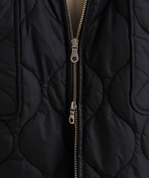 Ray BEAMS（レイビームス）の「Ray BEAMS / キルティング 袖 キリカエ コート（ノーカラーコート・レディース・ブラック/オリーブ・1/0）」の20枚目の写真