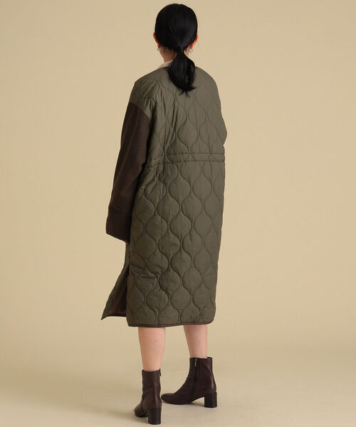 Ray BEAMS（レイビームス）の「Ray BEAMS / キルティング 袖 キリカエ コート（ノーカラーコート・レディース・ブラック/オリーブ・1/0）」の4枚目の写真