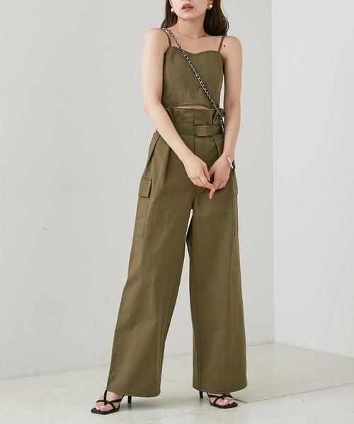 Chico（チコ）の「ベルト付きハイウエストカーゴロングパンツ（カーゴパンツ・レディース・ブラック/ベージュ/カーキ・FREE）」の14枚目の写真