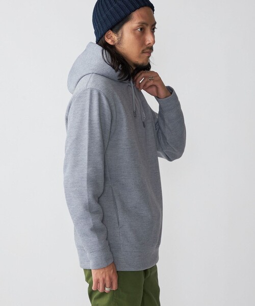 SHIPS（シップス）の「*SHIPS: スタイリッシュ ロゴ ワッペン バルキー ポンチ プルオーバー パーカー（パーカー・メンズ・ブラック/ベージュ/グレー/ブルー・SMALL/MEDIUM/LARGE/X-LARGE/XX-LARGE）」の19枚目の写真