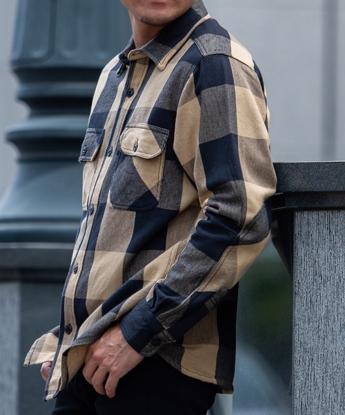 SILVER BULLET（シルバーバレット）の「『ALCARZA/アルカーザ』ヘヴィネルチェックシャツ（シャツ/ブラウス・メンズ・ブルー/ダークグリーン/ブラウン/グリーン/イエロー/レンガ/マスタード/レッド/オレンジ/オレンジ系1/レッド系1/グレー/ホワイト/ライトベージュ/サックスブルー/ピンク/サンドベージュ/ブラウン系その他/イエロー系その他/ブラック系その他/オレンジ系その他/ホワイト系その他/ベージュ系その他/ベージュ系その他2/レッド系その他/パープル/ネイビー/スカイブルー/アッシュグレー/ボルドー/ミント/アイボリー/ブラウン系2/イエロー系1/ブラック系2/ブラック系1/ブラウン系1/グレー系1/ベージュ/サックスブルー系1/ブルー系1/オレンジ系2/ブルー系2/ブラウン系3/グリーン系1/レッド系2・M/XL/L）」の17枚目の写真