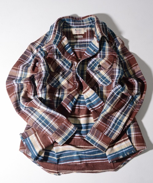 SILVER BULLET（シルバーバレット）の「『ALCARZA/アルカーザ』ヘヴィネルチェックシャツ（シャツ/ブラウス・メンズ・ブルー/ダークグリーン/ブラウン/グリーン/イエロー/レンガ/マスタード/レッド/オレンジ/オレンジ系1/レッド系1/グレー/ホワイト/ライトベージュ/サックスブルー/ピンク/サンドベージュ/ブラウン系その他/イエロー系その他/ブラック系その他/オレンジ系その他/ホワイト系その他/ベージュ系その他/ベージュ系その他2/レッド系その他/パープル/ネイビー/スカイブルー/アッシュグレー/ボルドー/ミント/アイボリー/ブラウン系2/イエロー系1/ブラック系2/ブラック系1/ブラウン系1/グレー系1/ベージュ/サックスブルー系1/ブルー系1/オレンジ系2/ブルー系2/ブラウン系3/グリーン系1/レッド系2・M/XL/L）」の10枚目の写真