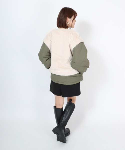 Salong hameu(サロン ハミュー)の「フェイクファーベスト×キルティングジャケット フェイクレイヤード ノーカラージップブルゾン(ノーカラージャケット・レディース・ブラック/カーキ/グレイッシュベージュ・M/L)」の15枚目の写真