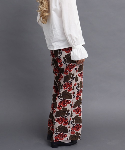 peu pres(プープレ)の「●ミニトマトプリント パンツ(その他パンツ・レディース・レッド/イエロー・FREE)」の4枚目の写真