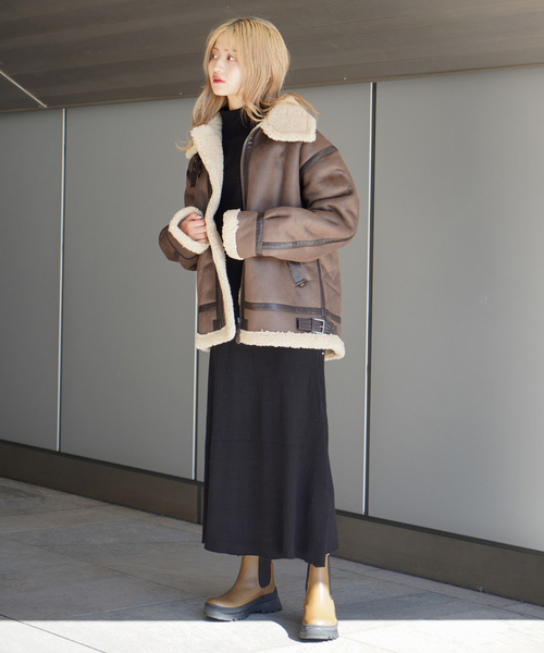 Alpha Industries(アルファインダストリーズ)の「【ALPHA INDUSTRIES / アルファ インダストリーズ】フェイクムートン(ムートンコート・レディース・ブラウン/ブラック・FREE)」の9枚目の写真