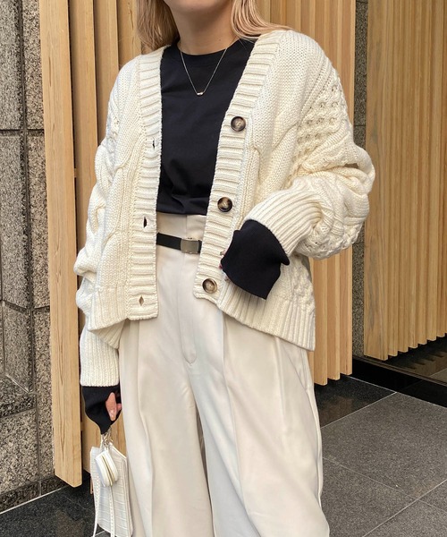 CAPRICIEUX LE'MAGE（カプリシューレマージュ）の「アームウォーマー風ロンT（Tシャツ/カットソー・レディース・ブラック/ホワイト/ベージュ・FREE）」の18枚目の写真