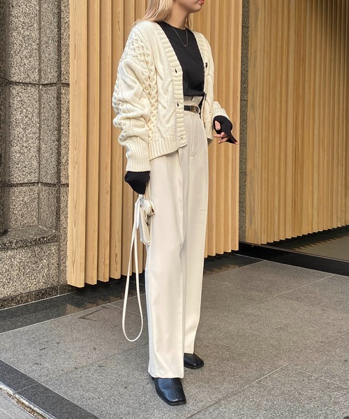 CAPRICIEUX LE'MAGE（カプリシューレマージュ）の「アームウォーマー風ロンT（Tシャツ/カットソー・レディース・ブラック/ホワイト/ベージュ・FREE）」の22枚目の写真