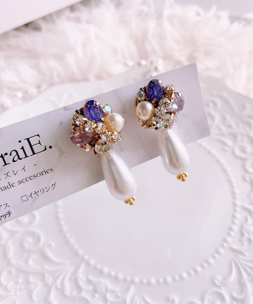tone(トーン)の「【RosraiE】キラキラ ビジュー ドロップパール エレガント ピアス(MA)(ピアス(両耳用)・レディース・ゴールド・FREE)」の4枚目の写真