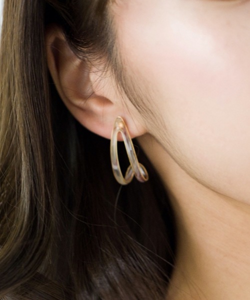 The Rule(ザルール)の「The Rule ザルール : UNCHANGED thin line pierced earring : 細線 ピアス(ピアス(両耳用)・レディース・ブラウン/ベージュ・FREE)」の1枚目の写真