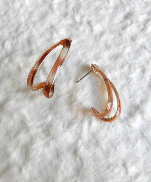 The Rule(ザルール)の「The Rule ザルール : UNCHANGED thin line pierced earring : 細線 ピアス(ピアス(両耳用)・レディース・ブラウン/ベージュ・FREE)」の2枚目の写真