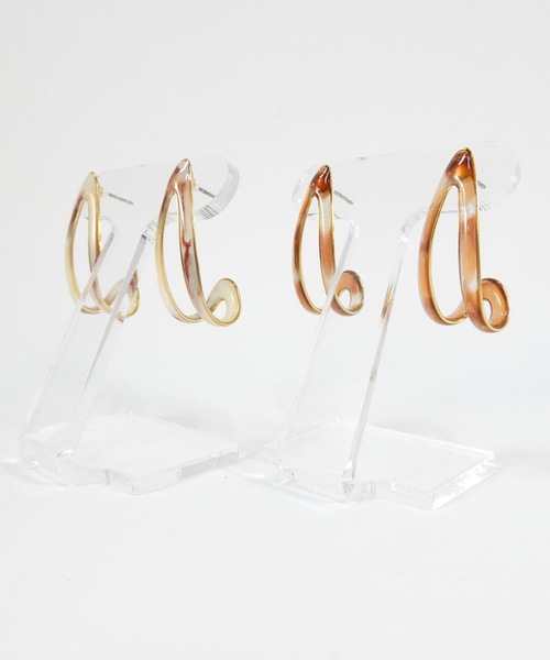 The Rule(ザルール)の「The Rule ザルール : UNCHANGED thin line pierced earring : 細線 ピアス(ピアス(両耳用)・レディース・ブラウン/ベージュ・FREE)」の7枚目の写真