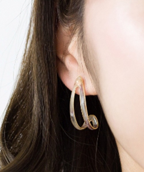 The Rule(ザルール)の「The Rule ザルール : UNCHANGED thin line pierced earring : 細線 ピアス(ピアス(両耳用)・レディース・ブラウン/ベージュ・FREE)」の8枚目の写真