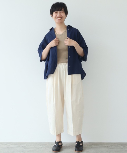 yuni（ユニ ）の「○コットンリネン 近江晒 裾タックブラウス（シャツ