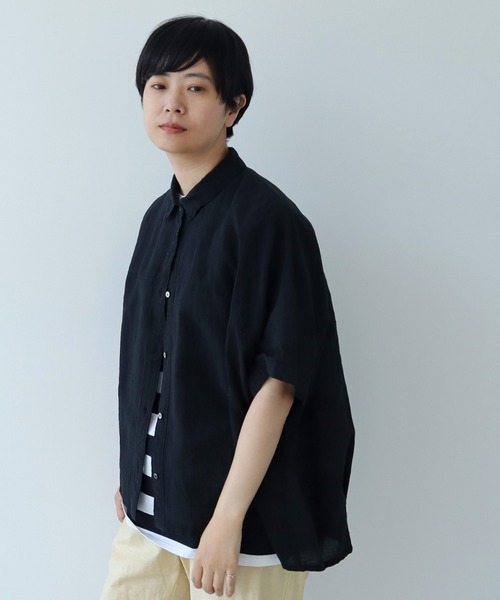 yuni（ユニ ）の「○コットンリネン 近江晒 裾タックブラウス（シャツ