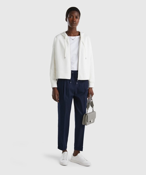 BENETTON (UNITED COLORS OF BENETTON)（ベネトンユナイテッドカラーズオブベネトン）の「フードジップアップスウェットパーカー（パーカー・レディース・ホワイト/グリーン・MEDIUM/SMALL/X-SMALL/LARGE）」の5枚目の写真