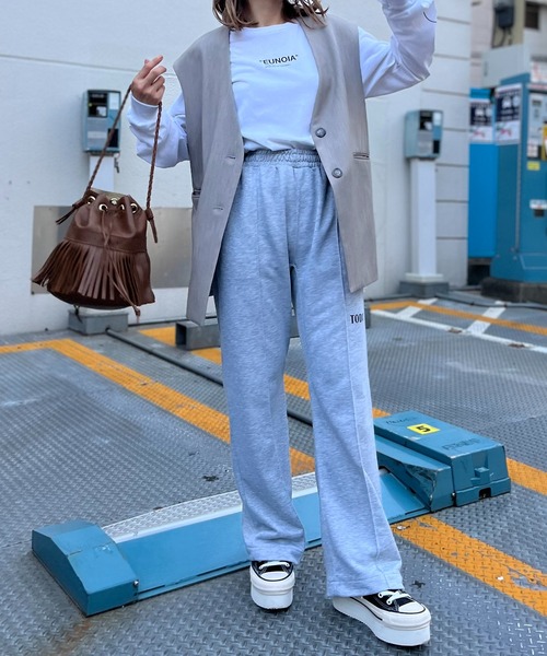 mi via loca（ミヴィアロカ）の「センターシーム ロゴスウェットパンツ（スウェットパンツ・レディース・ピンク/スミクロ/杢グレー/ボルドー・FREE）」の9枚目の写真