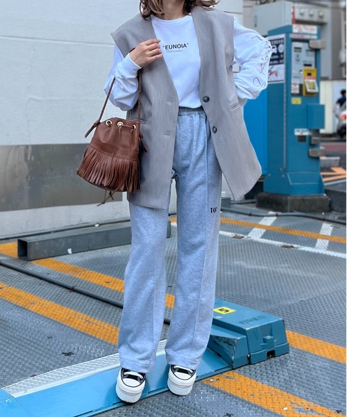 mi via loca（ミヴィアロカ）の「センターシーム ロゴスウェットパンツ（スウェットパンツ・レディース・ピンク/スミクロ/杢グレー/ボルドー・FREE）」の17枚目の写真