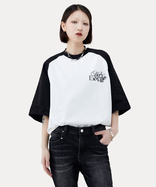 Ressaca(レサーカ)の「オーバーサイズ ロゴプリント ラグランクルーネック半袖Tシャツ(Tシャツ/カットソー・メンズ・ホワイト/ホワイト×ブラック/ブラック/チャコールグレー・L/XL/XXL/M)」の13枚目の写真