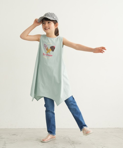 coca（coca）（コカ）の「キッズ　プリント付き変形ヘムチュニックタンクトップ（タンクトップ・キッズ・ライトグリーン/ライトベージュ・100/110/120/130/140）」の2枚目の写真