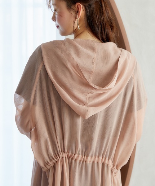 miclat（ミクラ）の「大きいサイズ　シアーフーディカーディガン　miclat（カーディガン/ボレロ・レディース・ブルー系/ピンクベージュ/ブラック・L～LL/3L～4L）」の18枚目の写真