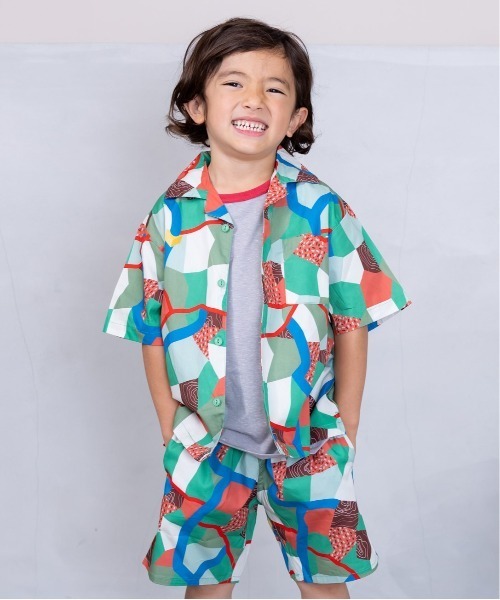 BIG FIELD(ビッグフィールド)の「総柄オープンカラーシャツ(90~150cm)(シャツ/ブラウス・キッズ・グリーン/オリーブ/オフホワイト・90/100/110/120/130/140/150)」の3枚目の写真