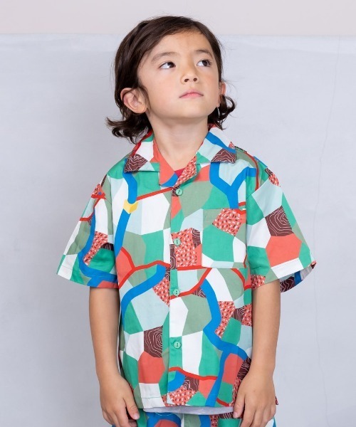 BIG FIELD(ビッグフィールド)の「総柄オープンカラーシャツ(90~150cm)(シャツ/ブラウス・キッズ・グリーン/オリーブ/オフホワイト・90/100/110/120/130/140/150)」の4枚目の写真