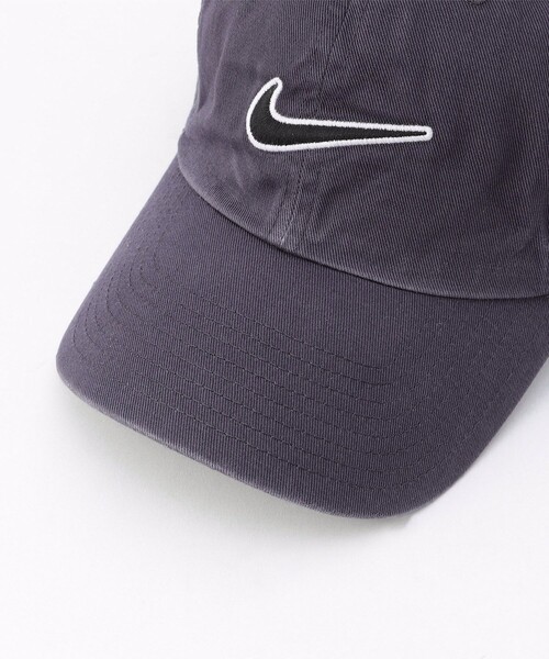 NIKE（ナイキ）の「NIKE/ナイキ ナイキ H86 エッセンシャル スウッシュ キャップ（キャップ・メンズ・インディゴブルー/ベージュ/ホワイト/ブラック・ﾌﾘ-）」の5枚目の写真