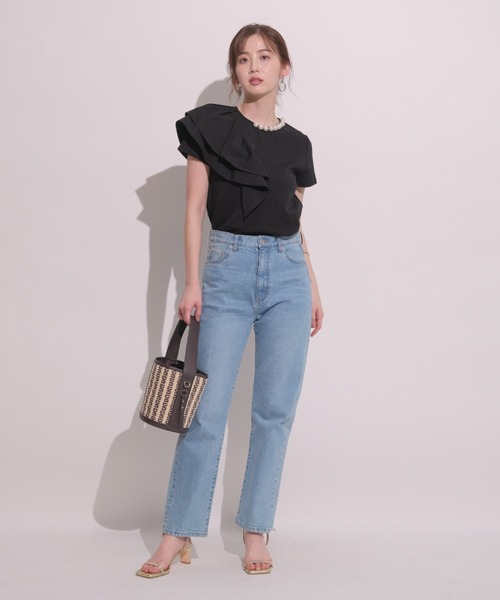 JUSGLITTY（ジャスグリッティー）の「アシンメトリーフリル