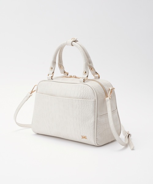 one after another NICE CLAUP(ワンアフターアナザーナイスクラップ)の「エンブレム付きボストンバッグ(ボストンバッグ・レディース・ブラック/アイボリー/モカ・FREE)」の11枚目の写真