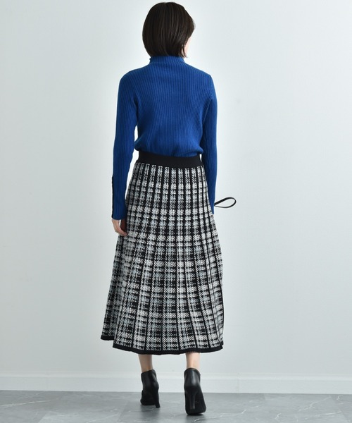 INTERPLANET（インタープラネット）の「パネルチェックニットプリーツスカート（スカート・レディース・ブラック/レッド・FREE）」の19枚目の写真