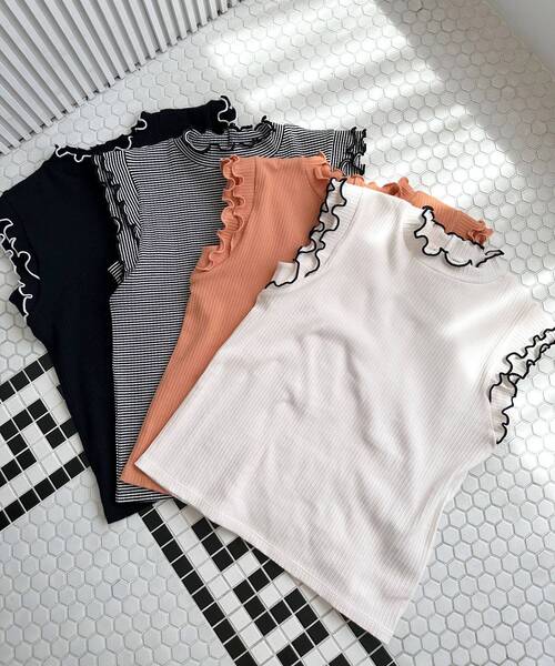 MAJESTIC LEGON（マジェスティックレゴン）の「ノースリフリルメロウリブトップス（Tシャツ/カットソー・レディース・ブラック/ブラック系その他/オレンジ/アイボリー・MEDIUM）」の2枚目の写真