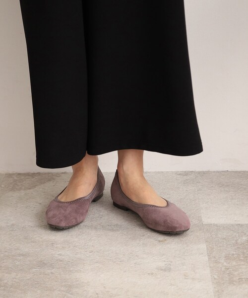 SHOO・LA・RUE（シューラルー）の「◆ストレッチフェイクスエードローヒール（その他シューズ・レディース・パープル系4/ブラック/ブルー/サンドベージュ・25/45/35）」の11枚目の写真