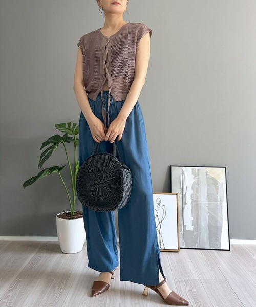 Jewelobe(ジュエローブ)の「2wayレースアップメッシュプルオーバー(ニット/セーター・レディース・ブラック/ブラウン/ホワイト/ベージュ・FREE)」の9枚目の写真