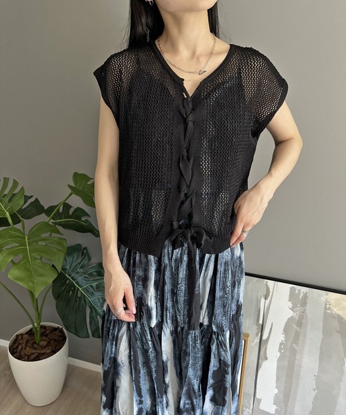 Jewelobe(ジュエローブ)の「2wayレースアップメッシュプルオーバー(ニット/セーター・レディース・ブラック/ブラウン/ホワイト/ベージュ・FREE)」の15枚目の写真