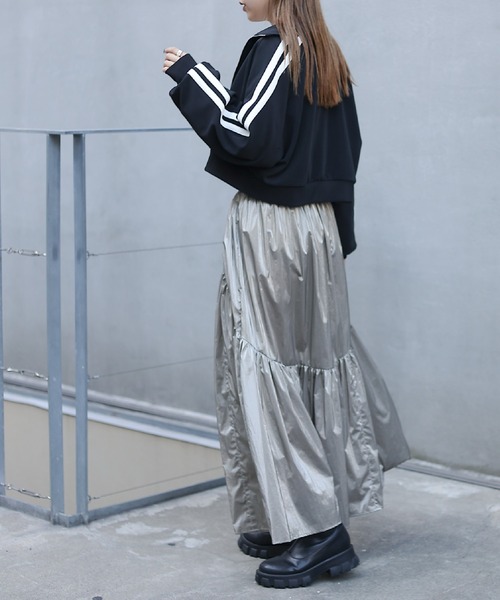 COLONY 2139（コロニートゥーワンスリーナイン）の「メタリックラウンドティアードスカート（スカート・レディース・シルバー/シャンパン/ネイビー/ホワイト・FREE）」の20枚目の写真