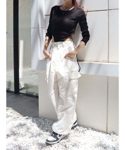 EVRIS（エヴリス）の「バックストラップリブトップス（Tシャツ/カットソー・レディース・ブラック/カーキ/ホワイト/グレー・FREE）」の20枚目の写真