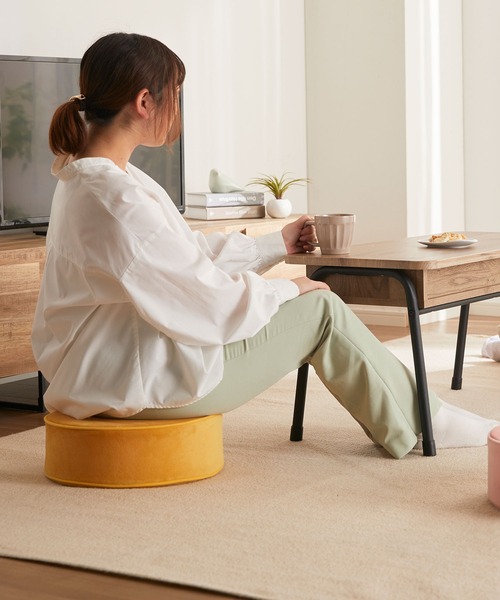 iellio（イエリオ）の「便利な極厚フロアクッション（クッション/クッションカバー・レディース・ベージュ/ライトブルー/ブラウン/ネイビー/サーモンピンク/イエロー/ライトグレー・F）」の10枚目の写真