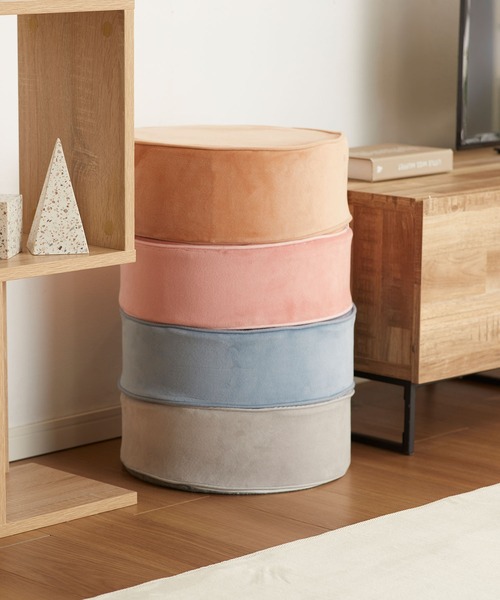 iellio（イエリオ）の「便利な極厚フロアクッション（クッション/クッションカバー・レディース・ベージュ/ライトブルー/ブラウン/ネイビー/サーモンピンク/イエロー/ライトグレー・F）」の14枚目の写真