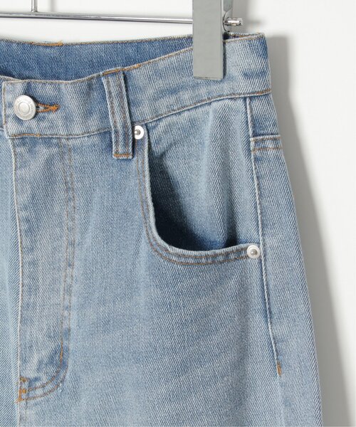 notch.(ノッチ)の「カーブデニムパンツ(デニムパンツ・レディース・ブラック/スカイブルー/インディゴブルー・L/M/S)」の16枚目の写真