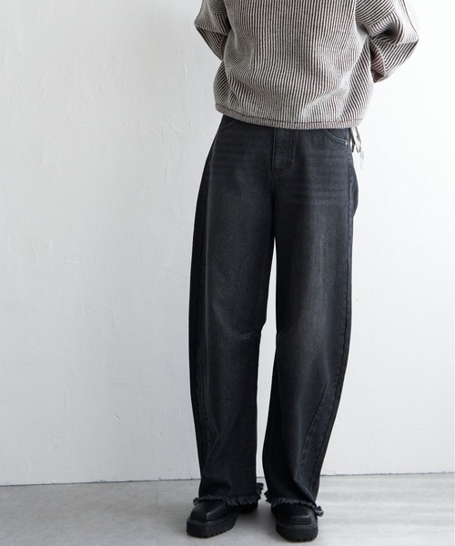 notch.(ノッチ)の「カーブデニムパンツ(デニムパンツ・レディース・ブラック/スカイブルー/インディゴブルー・L/M/S)」の5枚目の写真