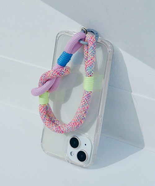 macaroni edge(マカロニエッジ)の「〈macaroni edge/マカロニエッジ〉カラフルショート スマホストラップ 7.0mm、8.0mmロープ(スマホグッズ・レディース・ブルー系/グリーン系/ブラック/パープル系/ストライプ/イエロー系/マルチ/ベージュ/ブラック×ホワイト/オレンジ系/グリーン/オレンジ/ネイビー/ブラック×グレー/レッド/ピンク・ONE SIZE)」の1枚目の写真