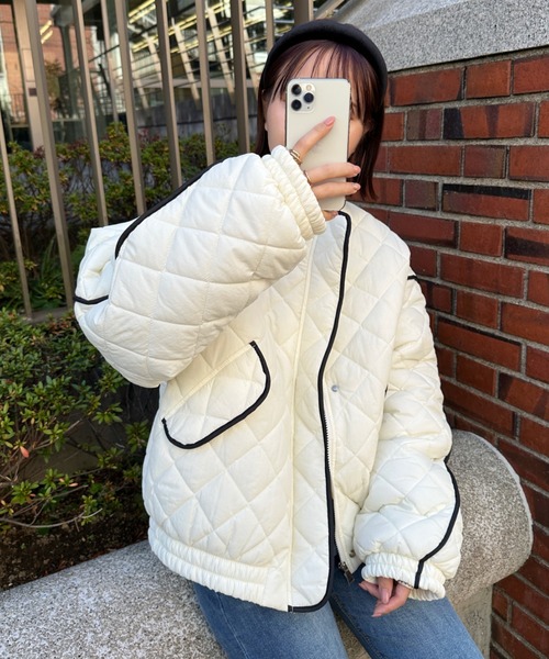 セール】パイピングノーカラーキルティングジャケット（ダウン