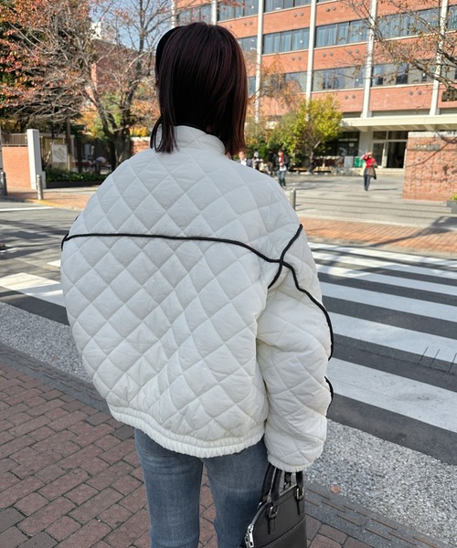 セール】パイピングノーカラーキルティングジャケット（ダウン